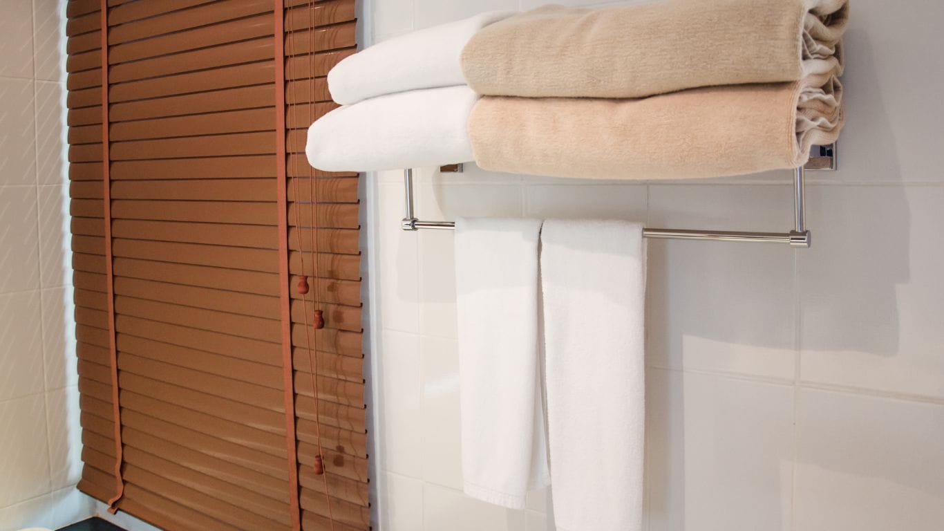 Bathroom Accessories (3)