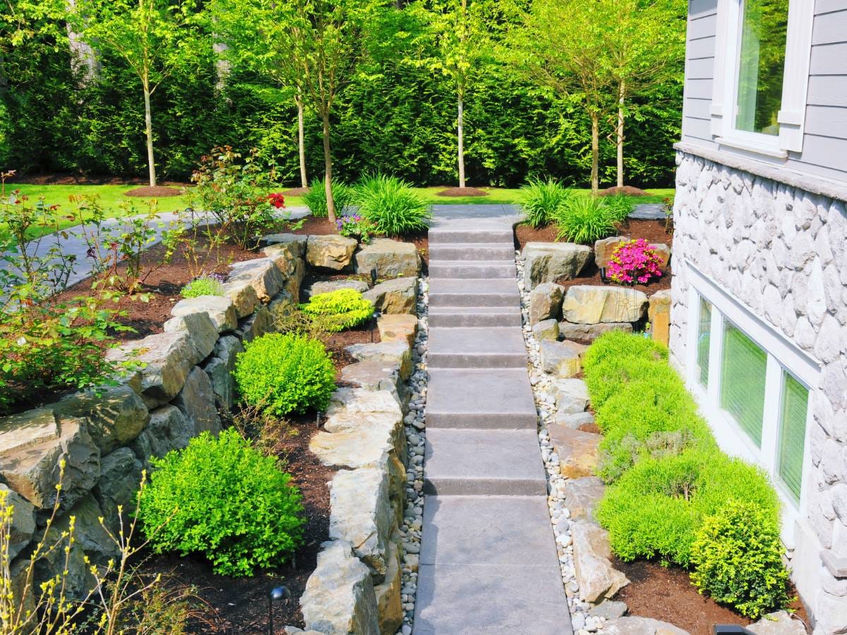 Solid Surface vs Natural Stone vs Engineered Stone 9 Solid Surface, Natural Stone, or Engineered Stone: Which is Better ? 9