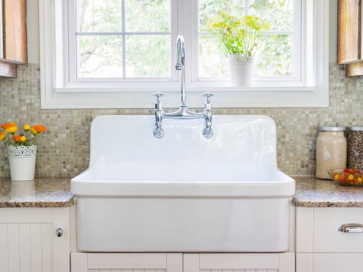 double sink vs single kitchen sink 1 Double vs. Single Kitchen Sink: What's the Difference 1