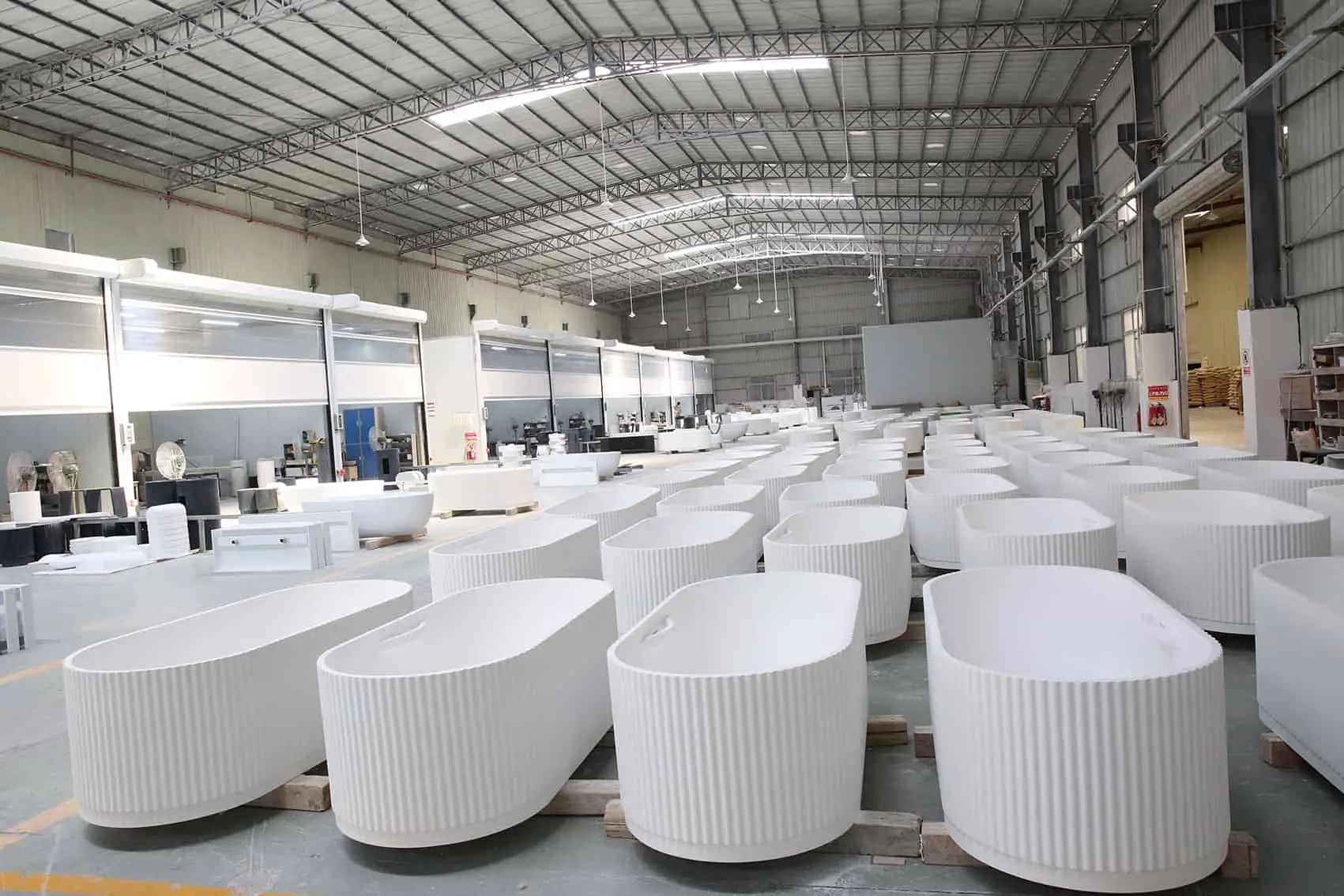 Materiales comunes para bañeras en 2026: Ventajas, desventajas y consideraciones de costos para proyectos comerciales 07 B2B MATERIALES COMUNES PARA BAÑERAS EN 2026: VENTAJAS, DESVENTAJAS Y CONSIDERACIONES DE COSTOS PARA PROYECTOS COMERCIALES 15